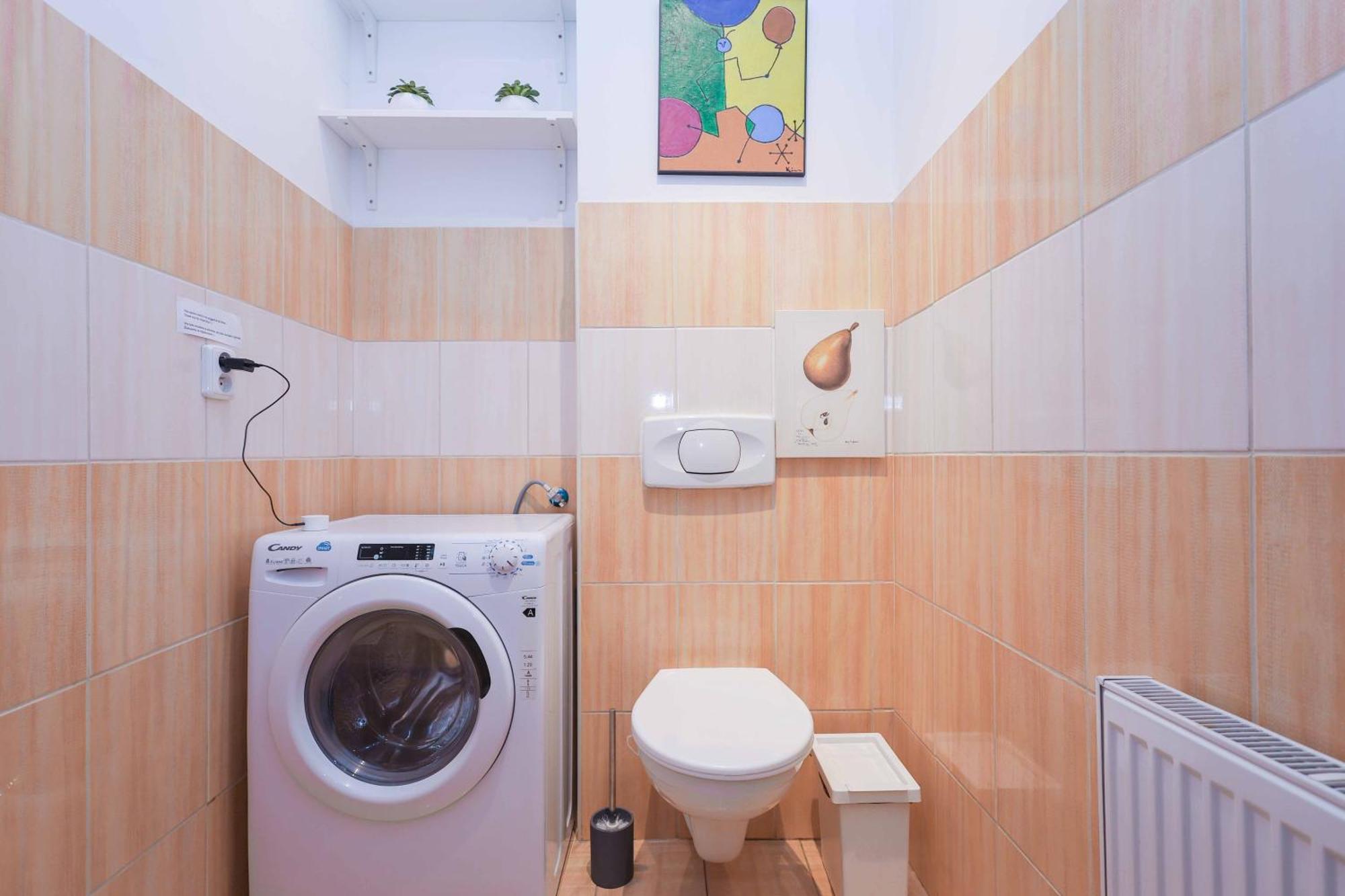 Cozy & Spacious Family Stay Near Train Station Μπρατισλάβα Εξωτερικό φωτογραφία