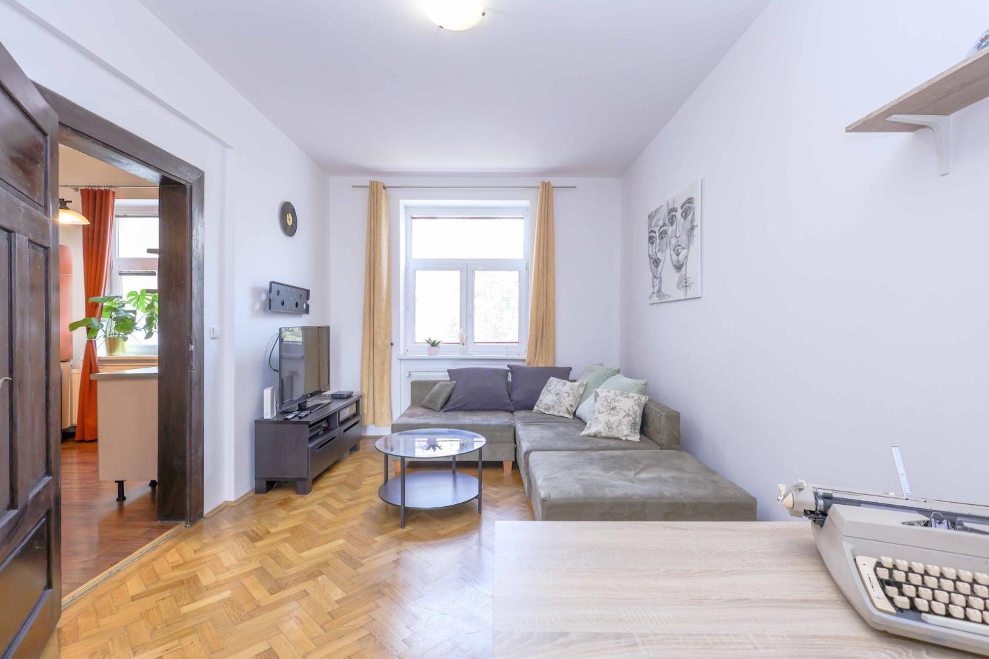 Cozy & Spacious Family Stay Near Train Station Μπρατισλάβα Εξωτερικό φωτογραφία